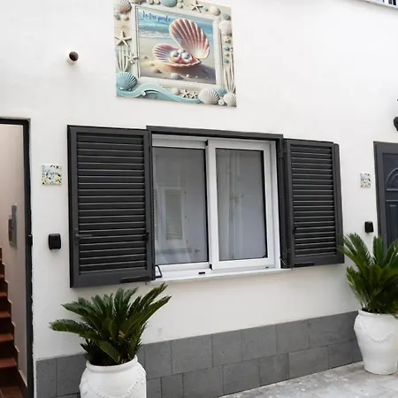 Le Tre Perle Apartment *
